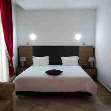 Hôtel d'Orient Rooms