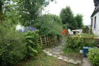 Inviting 2-Bed Cottage in Newcastle Emlyn Hotels in Manordeifi