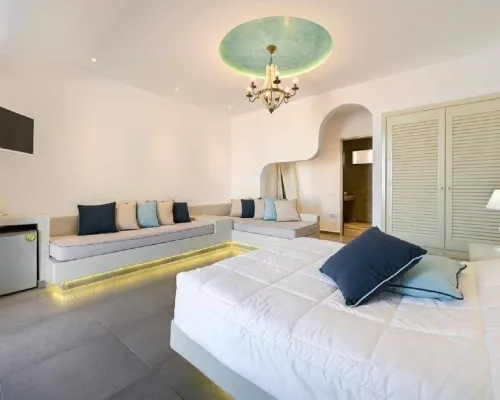 MyLifeSuites Hotels in Fira