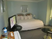 Lamonde Guest House Hotels in 