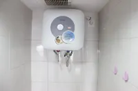 Cozy Studio Apartment at Mekarwangi Square Cibaduyut Hotels in Bojongloa Kidul