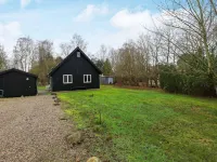 5 Person Holiday Home in Millinge Hotels in 