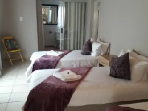 カレドン オーバーナイト ルームズ キンバリーのホテル