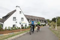 Landhotel Kauzenberg Hotel dekat Rheingrafenstein