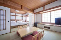 Southern City Hotel Hotels in Kami