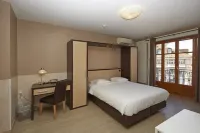 Hotel Central - Bathtub