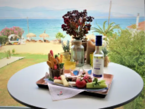 Seacret Apartments Hotels in Aigialeia