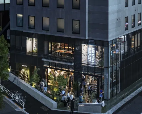 all day place shibuya Отели рядом с достопримечательностью «Джаз-клуб Blue Note Tokyo»