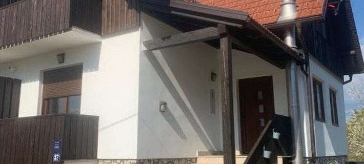 Guesthouse Family Bosnic Hotels in Jezerce