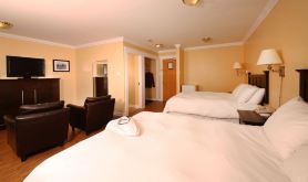 Grenfell Heritage Hotel & Suites