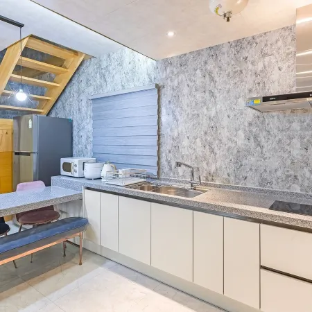Chuncheon Poolhouse Epop