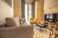 Feelathome San Lorenzo Apartments Hotels near Restaurante Las Lapas