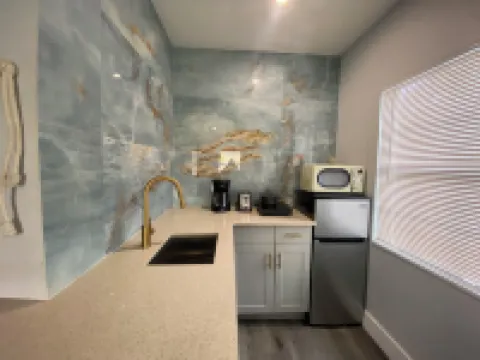 Bella Breeze Hotels in Sanford