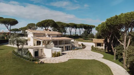 Euphoria Resort Отели в г. Формелло