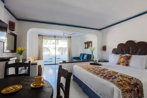 Los Arcos Suites
