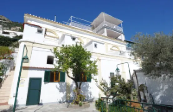 Hotel Torre Saracena