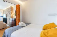 Newly Renovated Beachfront Apartment Ideally Located in Penelope