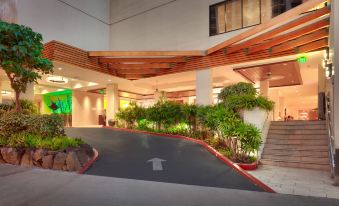 Hyatt Place Waikiki Beach