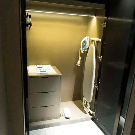 Novotel Chennai Chamiers Road Отели рядом с достопримечательностью «Храм Рамакришна Мутт»
