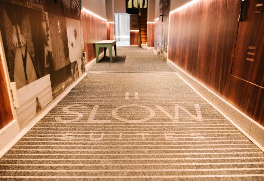 슬로우 스위트 루차나