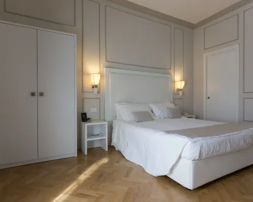 Residenza Scipioni Luxury B&B Отели рядом с достопримечательностью «Площадь Рисорджименто»