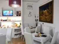 Hotel Kennedy Hotel berhampiran Kolam Renang Scandone