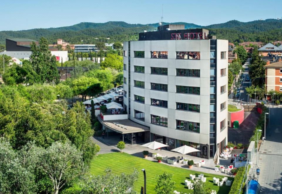 hotel overview picture