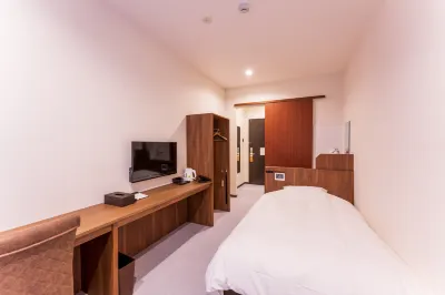 Business Hotel Yuju JR稻原站附近的飯店
