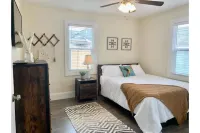 Charming 3 bed/ 2 bath home in historic district Hotel in zona Key west