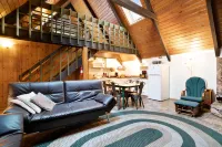 Cedarwood Grove Hotels in Baring
