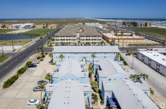 Charming Condo with Pool Access - Cozy Coastal Escape