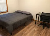 Private Backyard and Easy Access to NYC Trains - Spacious Escape