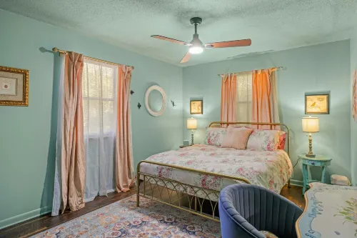 Massive Fenced Yard and Cozy Vibes - Stunning Eclectic Retreat