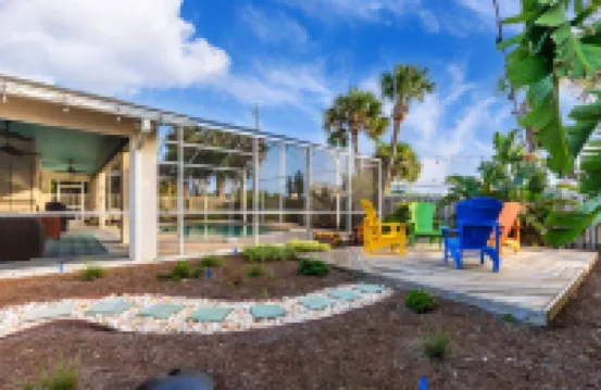 Chic Pool Firepit WiFi Haven Near Beach Hotels in Ponce Inlet