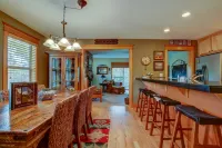 Sophisticated Townhome with Rustic Fireplace - Elegant Charming