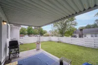 Charming Cottage with Fenced Yard and Gas Grill - Inviting Getaway