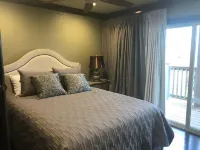 Scenic Balcony and Spacious Outdoor Area - Charming Escape Hotels in Township 1