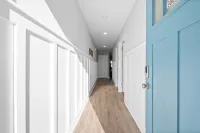 Spacious Townhome with Outdoor Patio and Full Kitchen - Stylish Haven Hotels in Oak Grove