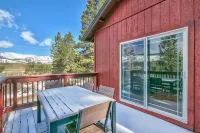 Gorgeous Mountain Retreat with Hot Tub and Pool Table - Spacious Sanctuary Hotels in El Dorado County