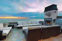 Rooftop Deck and Game Room Oasis - Stunning Coastal Retreat Hotels in Sunset Beach