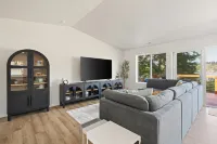 Big Lake Waterfront Retreat - 山景