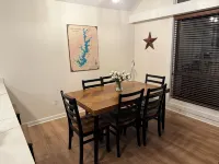 Beautiful, quaint newly-renovated Keowee Key condo with golf course view!