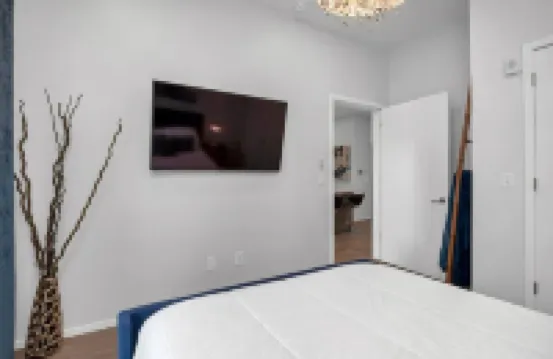 Unique Nashville Condo * Pool, Patio, Parking