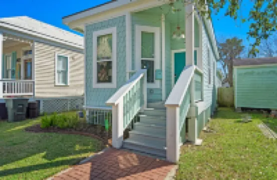 Secure Fenced Yard and Modern Comforts - Charming Cozy Retreat