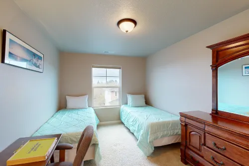 Modern Ocean Highlands home with Netarts Bay & ocean views, fireplace - dogs OK Hotels in Oceanside