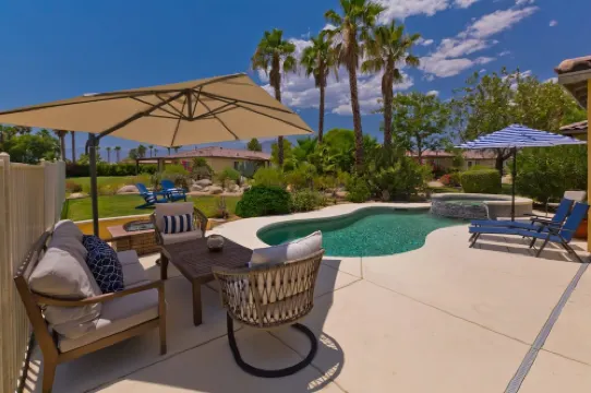 Walk to Coachella Festival.Gated Pool Home/3 baths