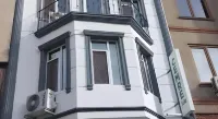 Cemre Suit Hotels in Kadikoy