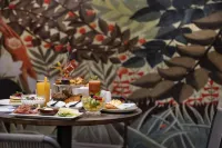 Savona 18 Suites - breakfast