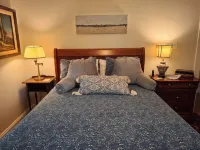 2nd Floor Apartment 5 minutes to the subway to Boston & Cambridge. 米爾頓住宿飯店