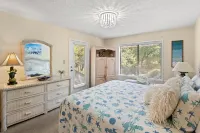 Kingston WHP 19A 1st floor Villa w/pool/beach